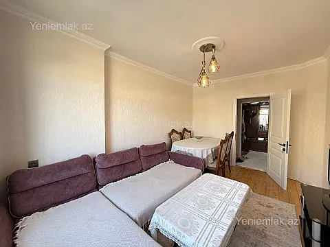 Satılır 3 otaqlı köhnə tikili 85 m²