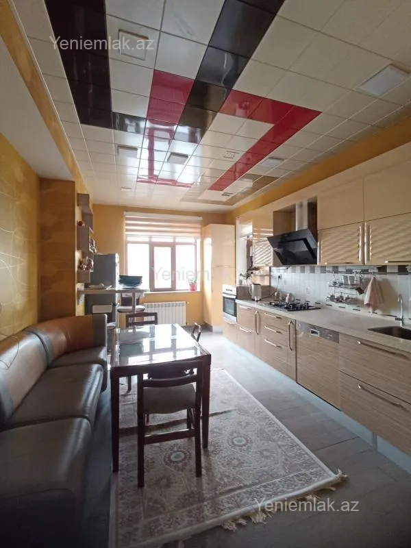 Satılır 4 otaqlı yeni tikili 171 m²