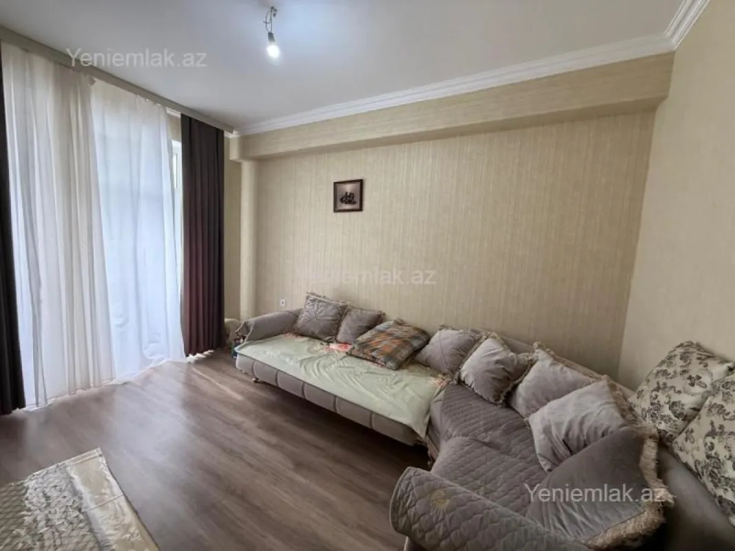 Satılır 3 otaqlı yeni tikili 77 m²