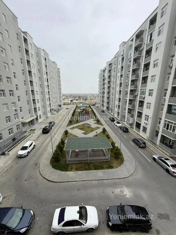 Satılır 3 otaqlı yeni tikili 77 m²