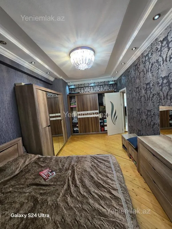 Satılır 3 otaqlı yeni tikili 80 m²