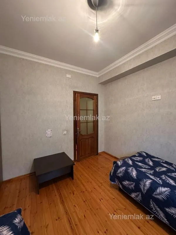 Satılır 3 otaqlı yeni tikili 75 m²