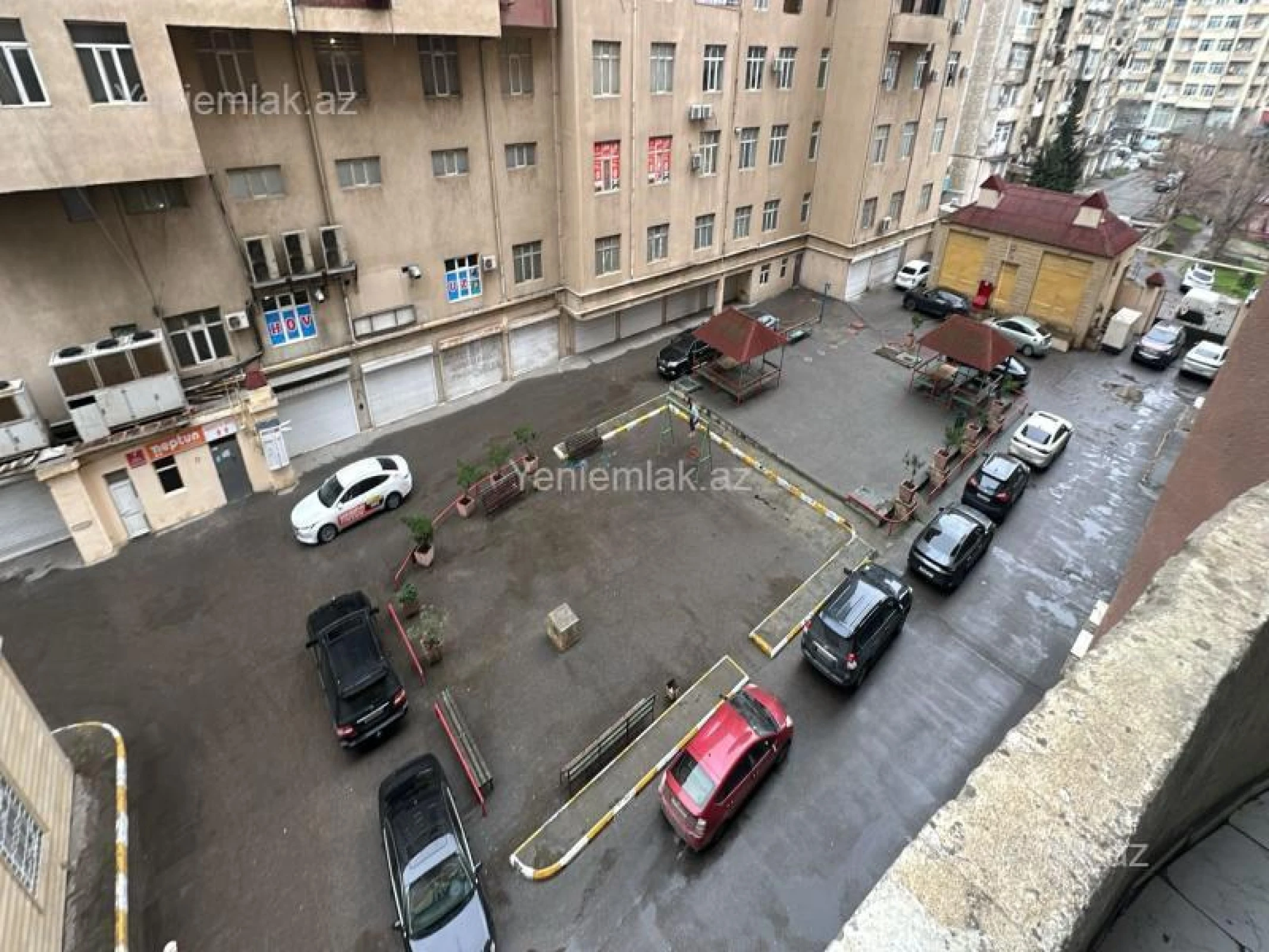 Satılır 3 otaqlı yeni tikili 75 m²