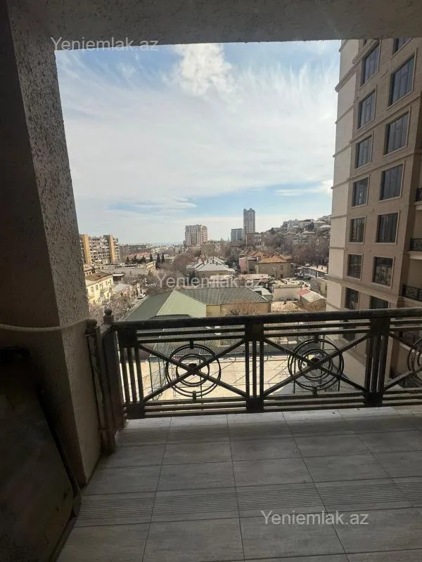 Satılır 1 otaqlı yeni tikili 70 m²