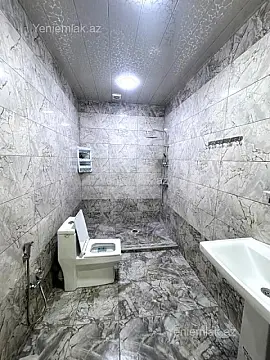 Satılır 1 otaqlı yeni tikili 70 m²