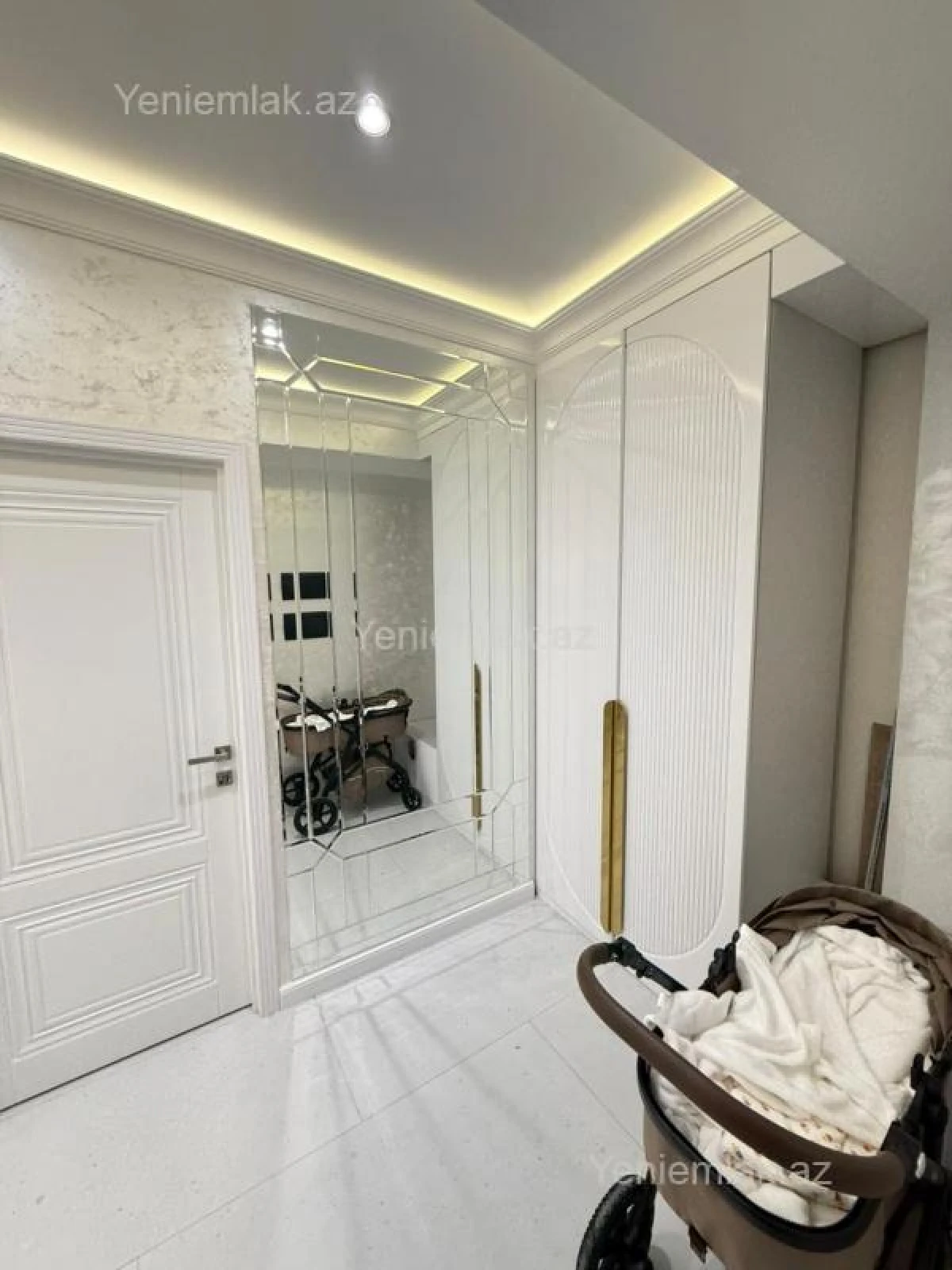 Satılır 3 otaqlı yeni tikili 116 m²