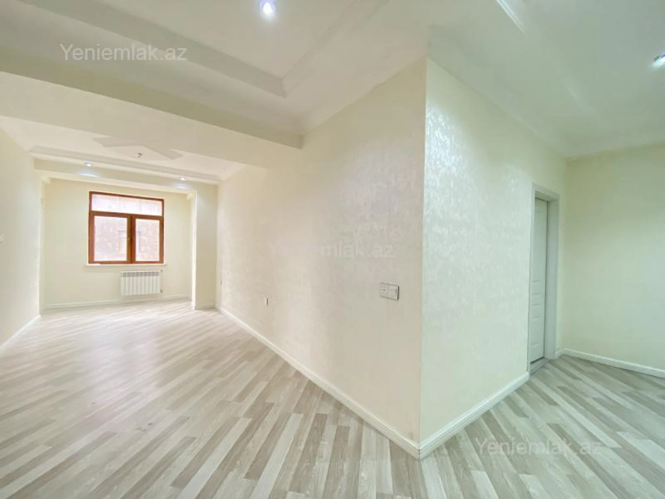 Satılır 3 otaqlı yeni tikili 130 m²