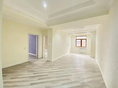 Satılır 3 otaqlı yeni tikili 130 m²