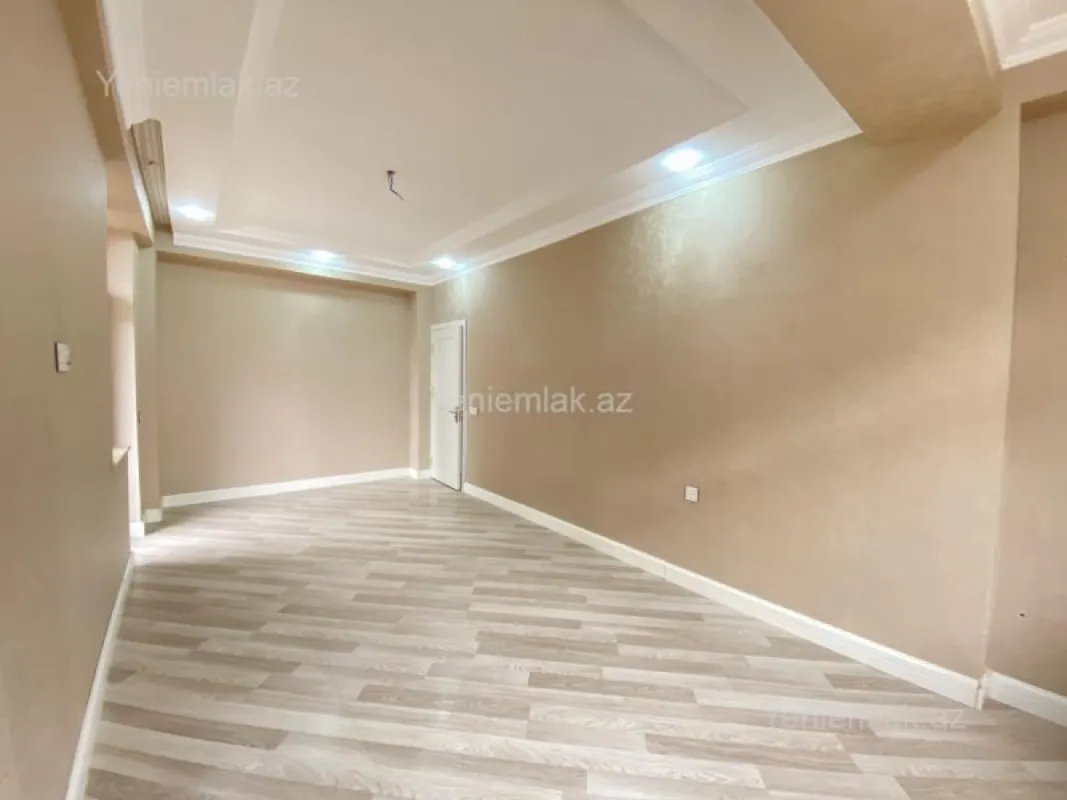 Satılır 3 otaqlı yeni tikili 130 m²