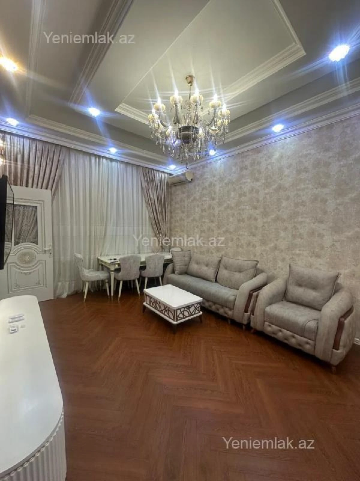 Satılır 3 otaqlı yeni tikili 120 m²