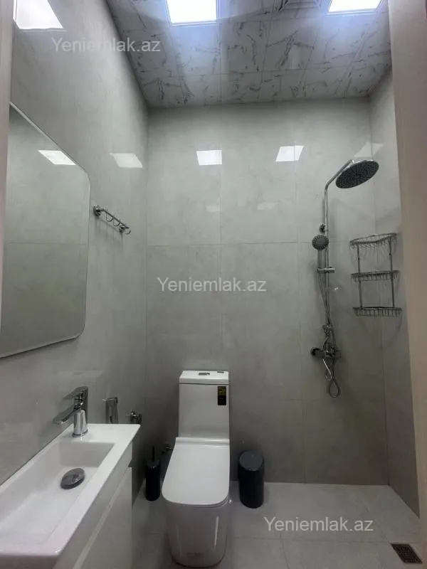 Satılır 3 otaqlı yeni tikili 120 m²