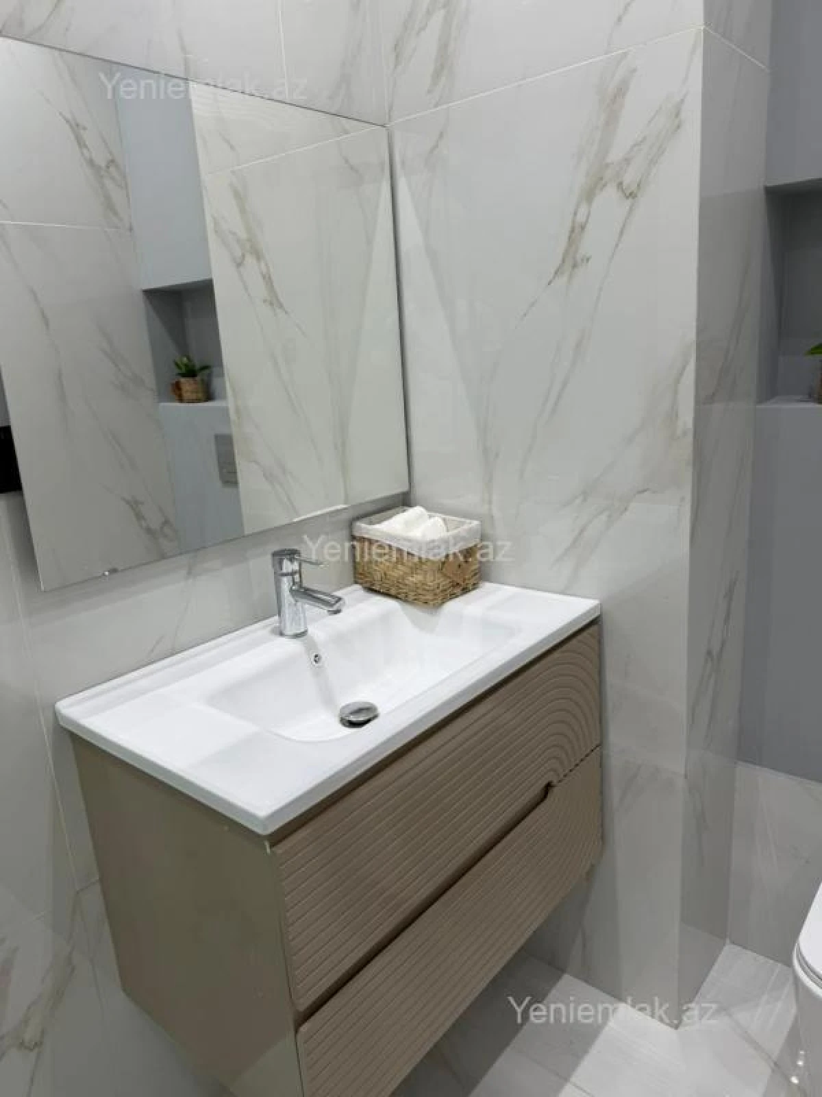 Satılır 3 otaqlı yeni tikili 85 m²