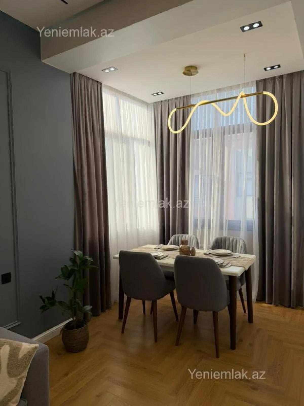 Satılır 3 otaqlı yeni tikili 85 m²