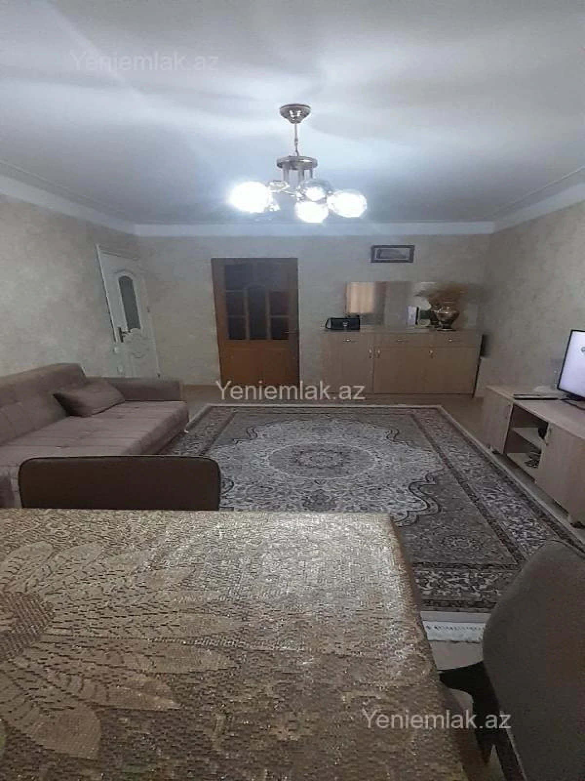 Satılır 2 otaqlı köhnə tikili 55 m²
