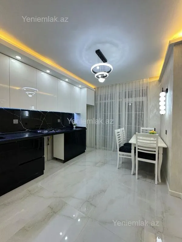 Satılır 2 otaqlı köhnə tikili 55 m²