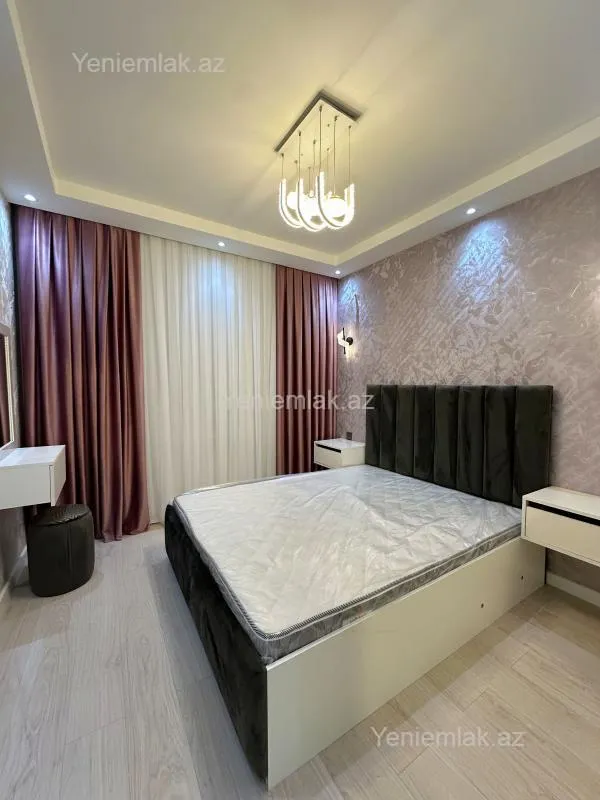 Satılır 2 otaqlı köhnə tikili 55 m²