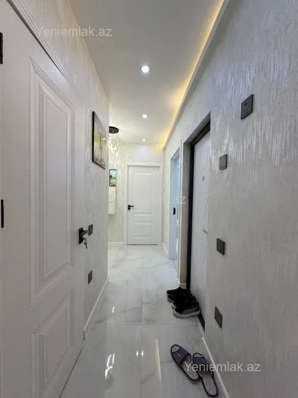 Satılır 2 otaqlı köhnə tikili 55 m²