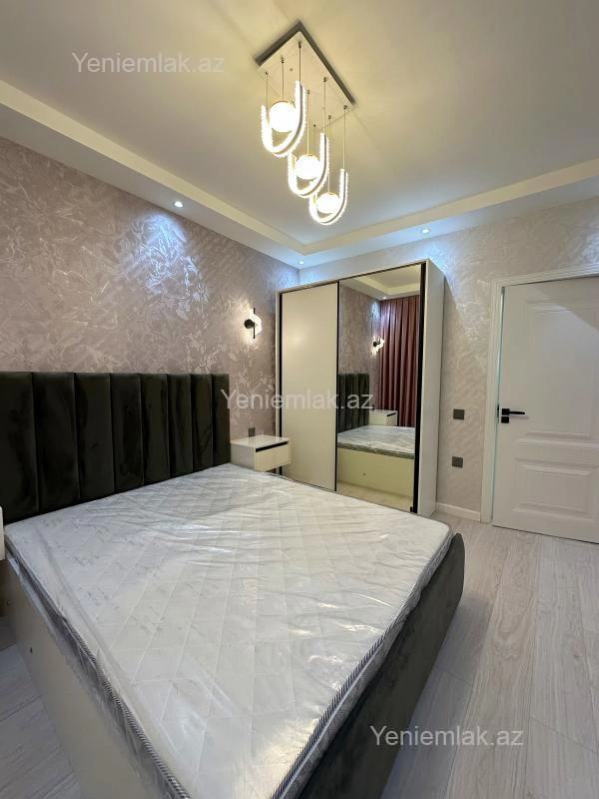 Satılır 2 otaqlı köhnə tikili 55 m²