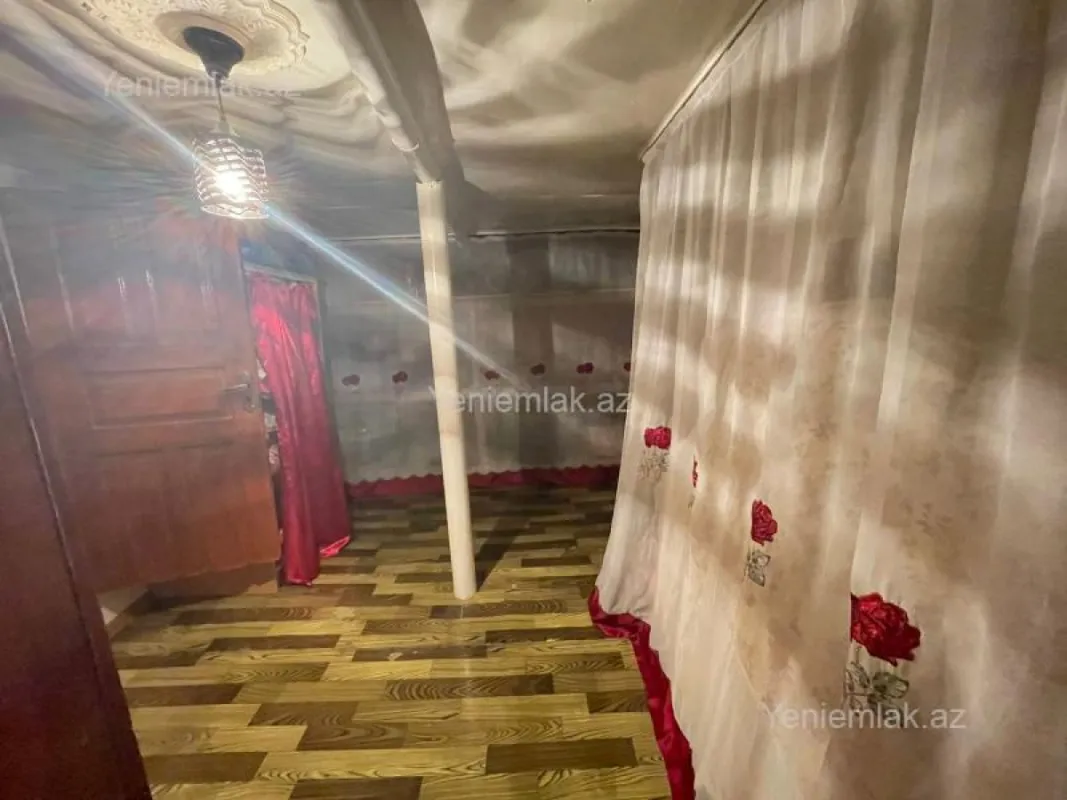 Satılır 5 otaqlı həyət evi 160 m²