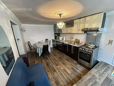 Satılır 5 otaqlı həyət evi 160 m²