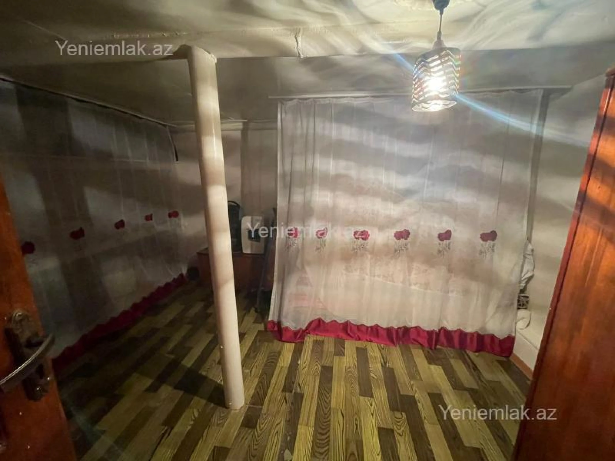 Satılır 5 otaqlı həyət evi 160 m²