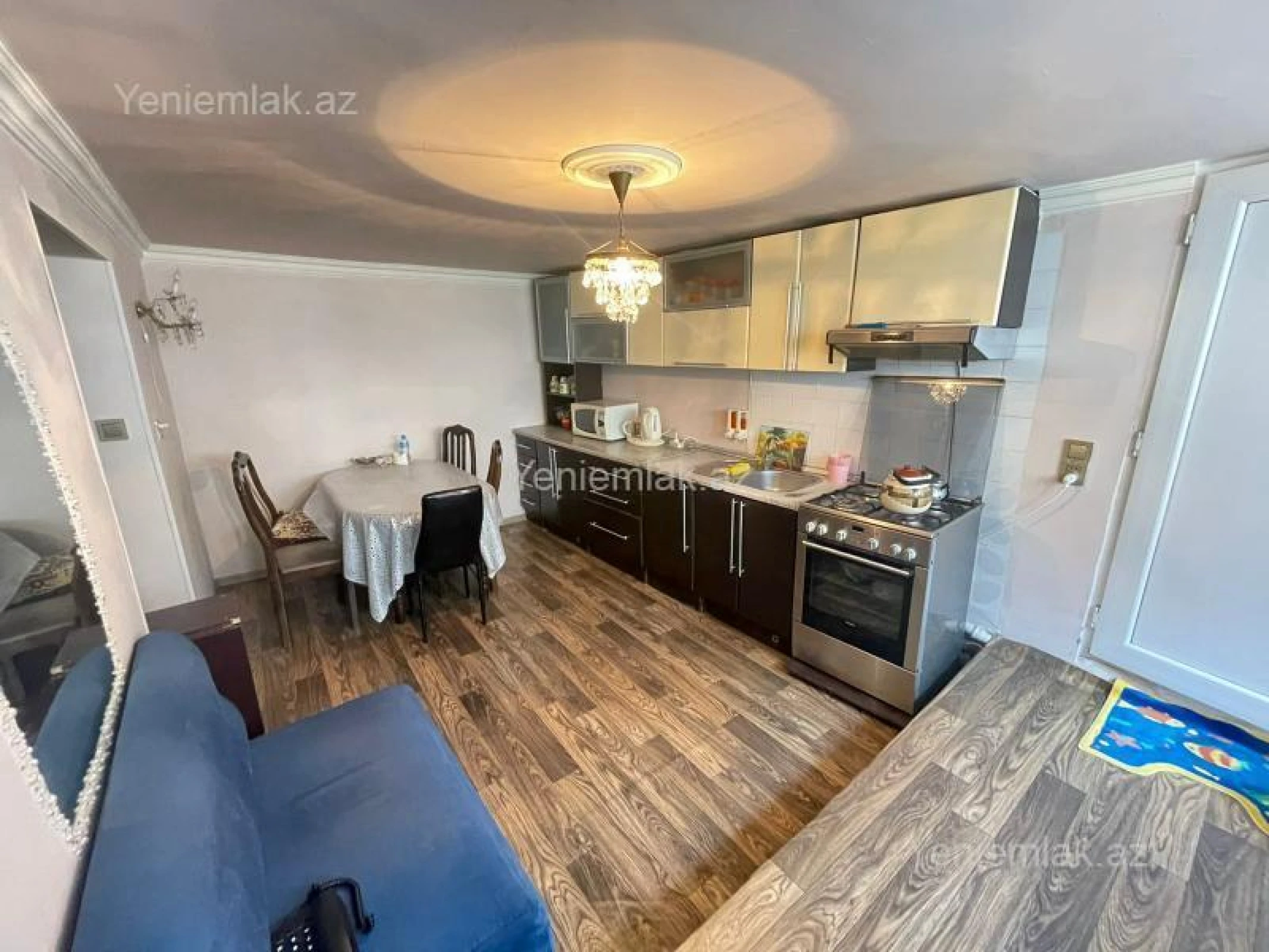 Satılır 5 otaqlı həyət evi 160 m²