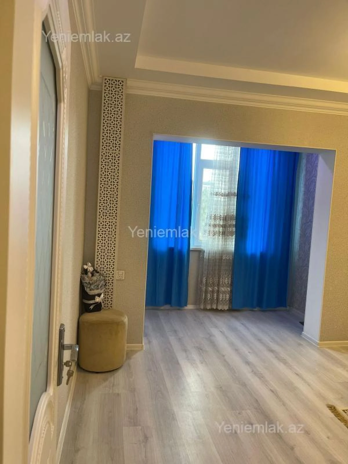 Satılır 2 otaqlı köhnə tikili 55 m²