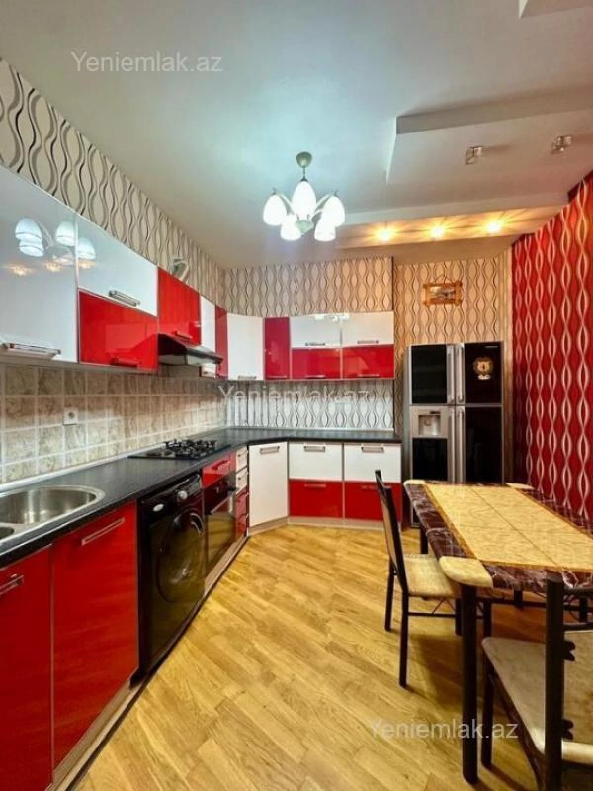 Satılır 3 otaqlı yeni tikili 110 m²