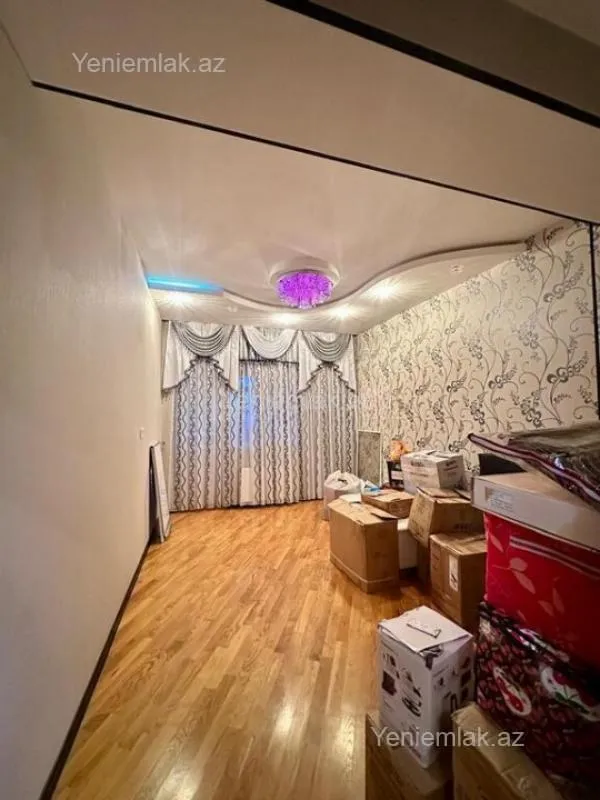 Satılır 3 otaqlı yeni tikili 110 m²