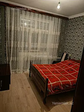 Satılır 4 otaqlı köhnə tikili 100 m²