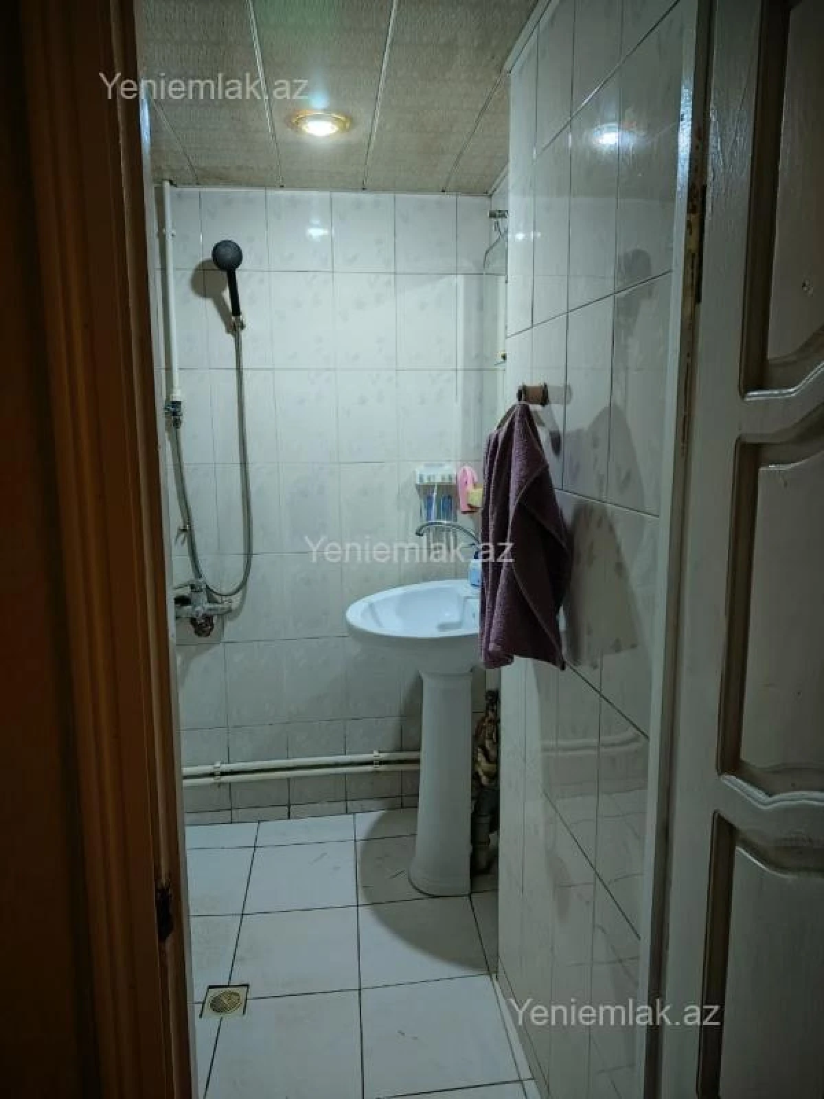 Satılır 4 otaqlı köhnə tikili 100 m²