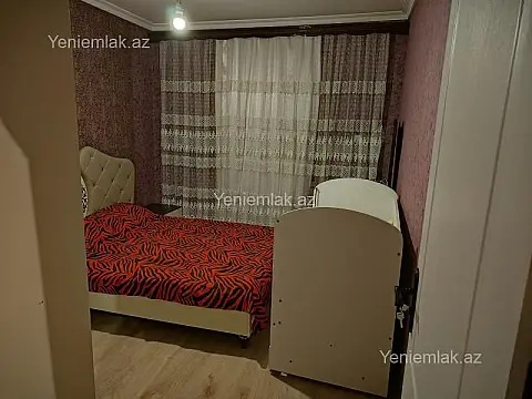 Satılır 4 otaqlı köhnə tikili 100 m²