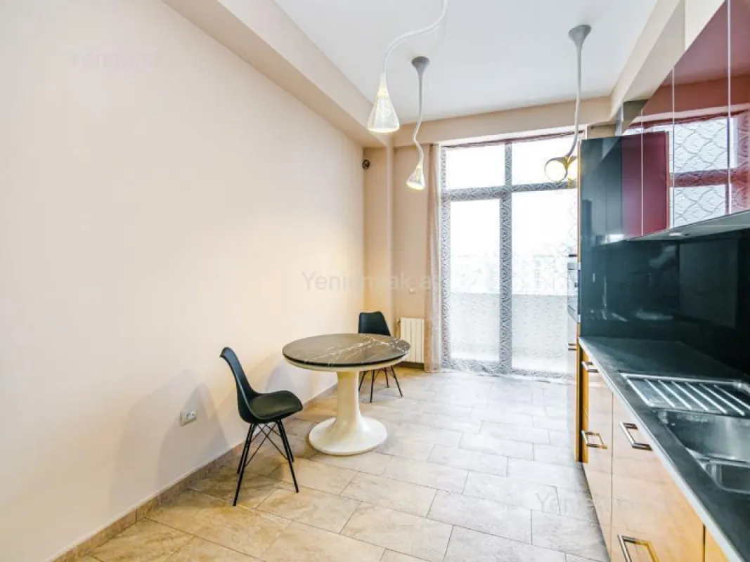 Satılır 3 otaqlı yeni tikili 153 m²