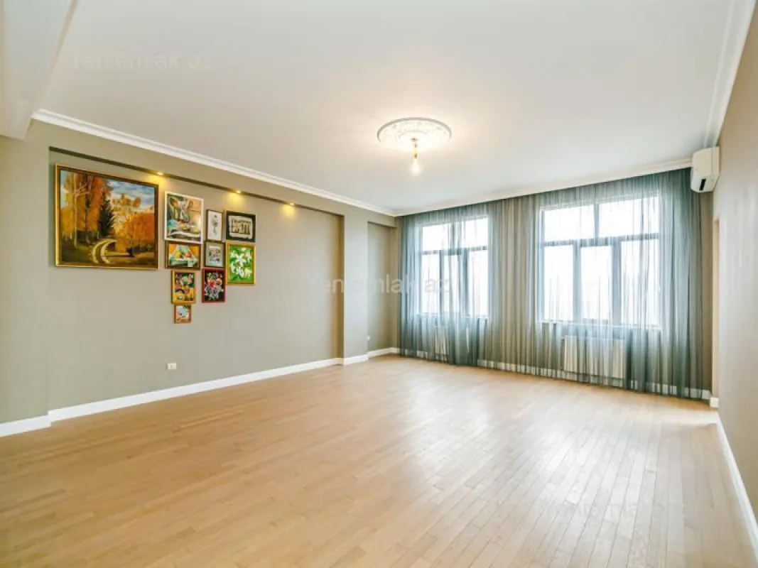 Satılır 3 otaqlı yeni tikili 153 m²