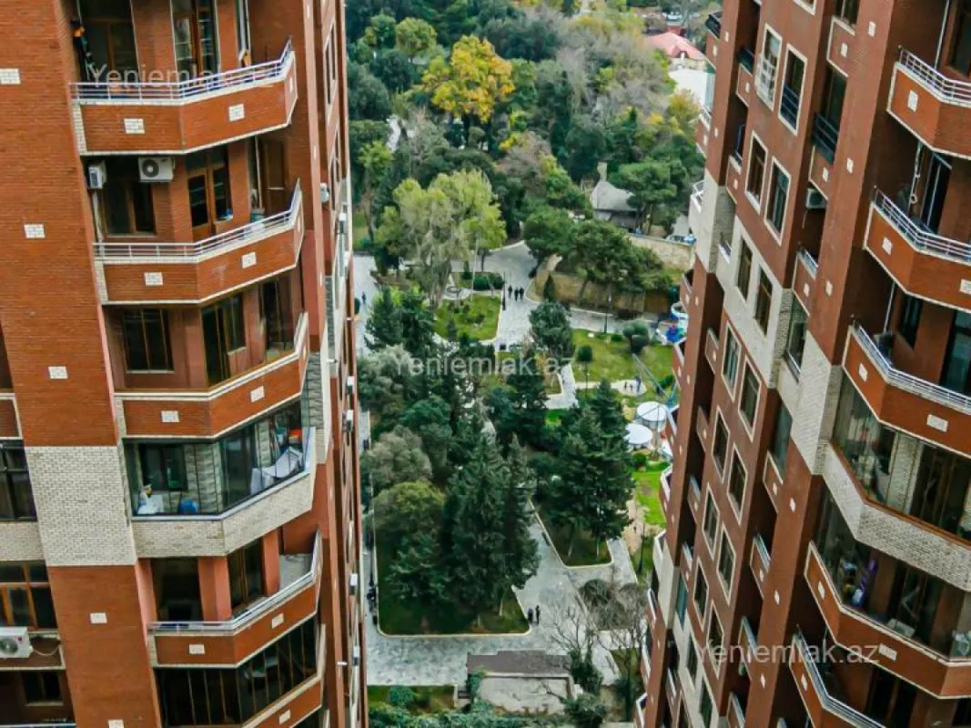 Satılır 3 otaqlı yeni tikili 153 m²