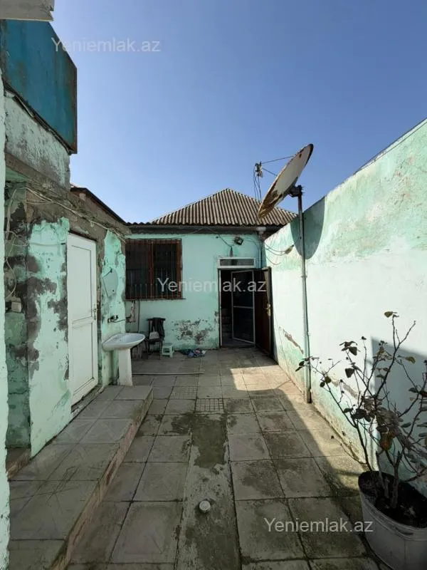 Satılır 3 otaqlı həyət evi 100 m²