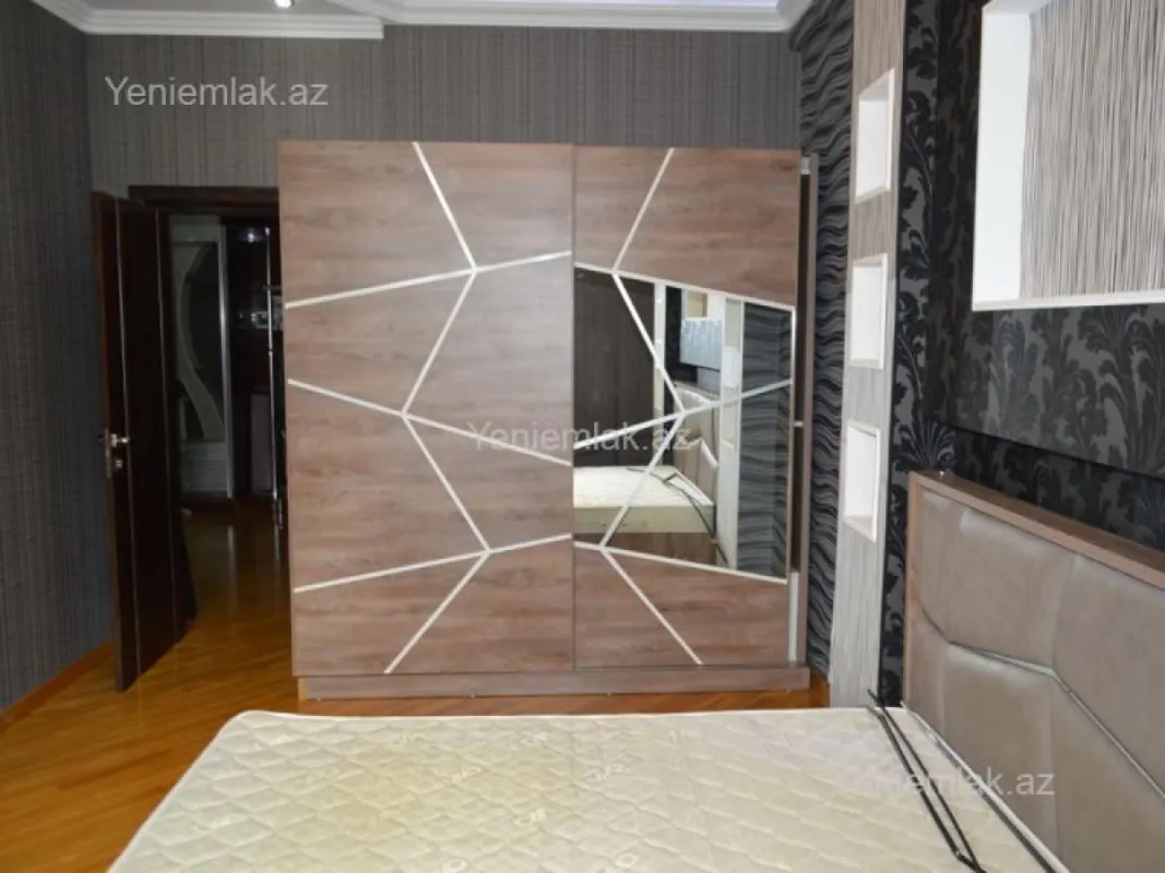 Satılır 3 otaqlı yeni tikili 142 m²