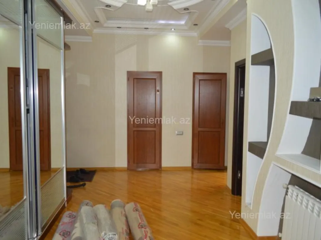 Satılır 3 otaqlı yeni tikili 142 m²