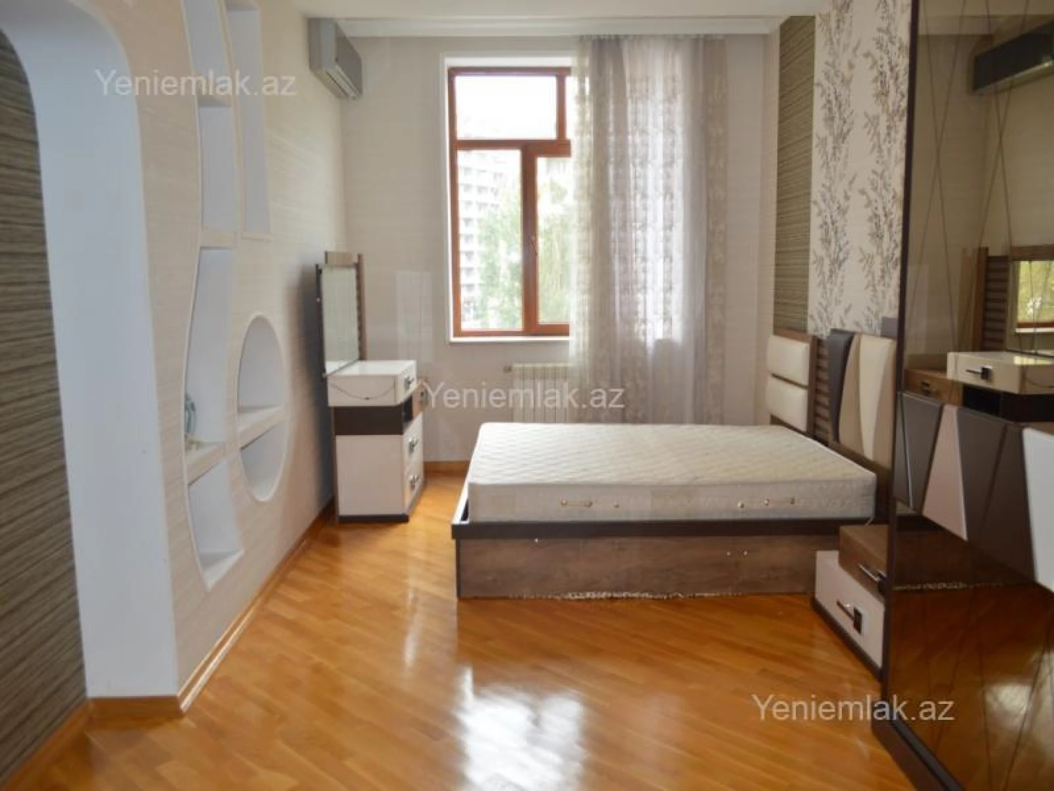 Satılır 3 otaqlı yeni tikili 142 m²
