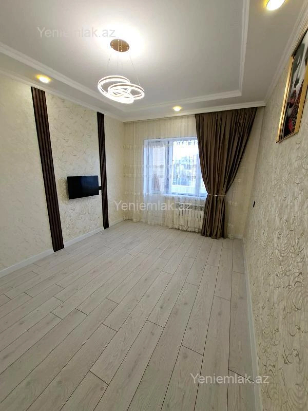Satılır 2 otaqlı köhnə tikili 65 m²