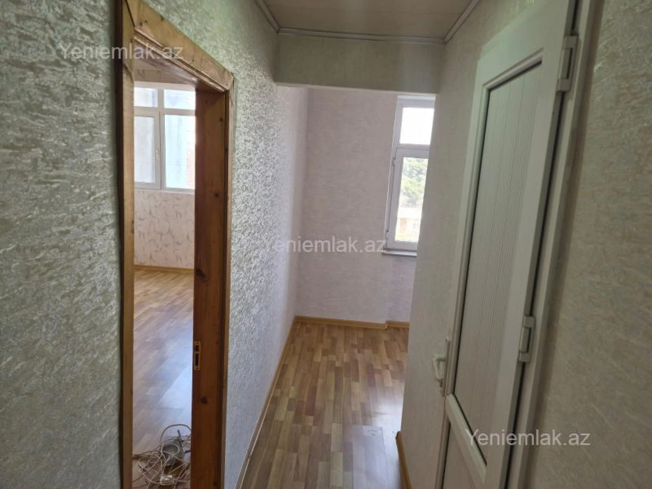 Satılır 1 otaqlı köhnə tikili 35 m²