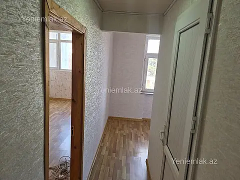 Satılır 1 otaqlı köhnə tikili 35 m²