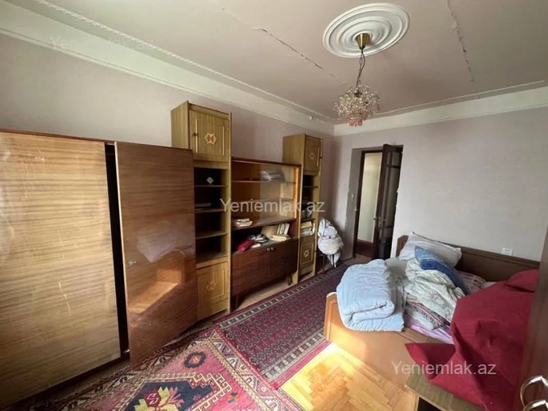 Satılır 3 otaqlı köhnə tikili 85 m²