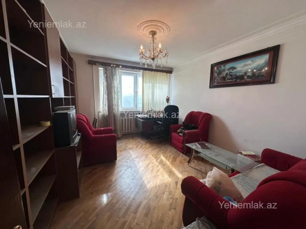 Satılır 3 otaqlı köhnə tikili 85 m²