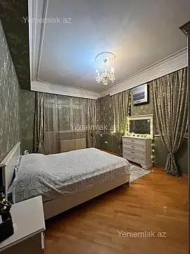 Satılır 3 otaqlı yeni tikili 110 m²