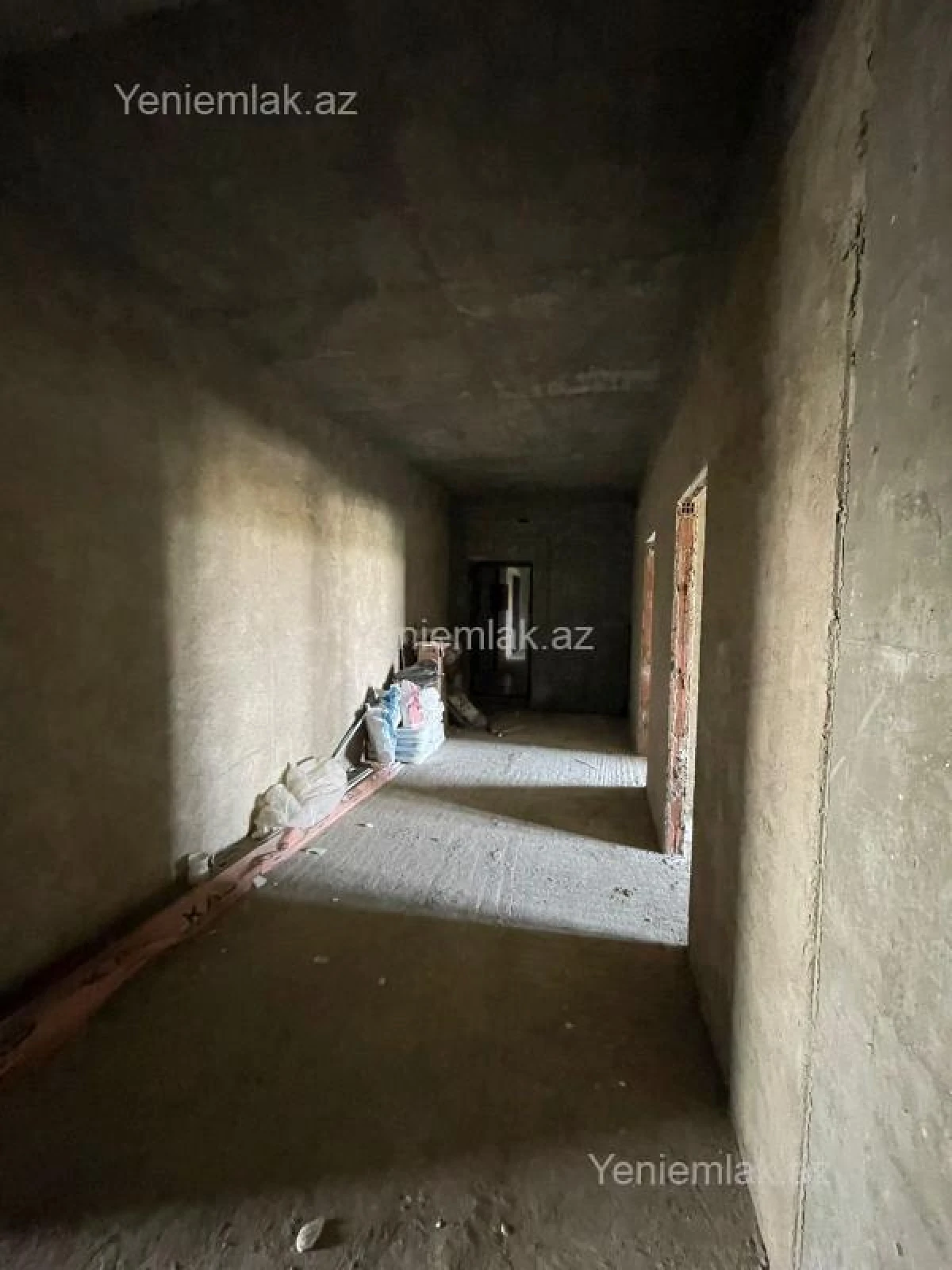 Satılır 4 otaqlı yeni tikili 182 m²