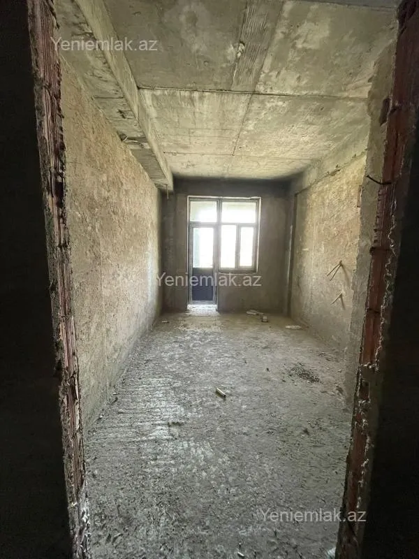 Satılır 4 otaqlı yeni tikili 182 m²