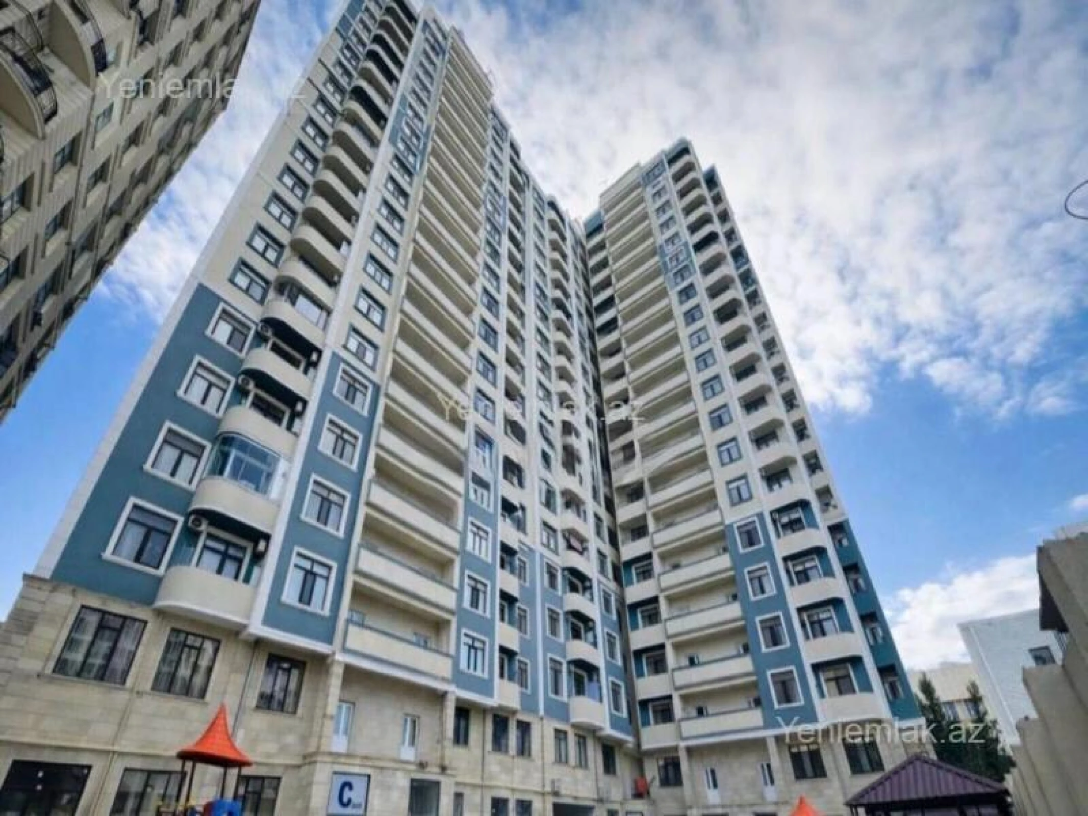 Satılır 4 otaqlı yeni tikili 164 m²