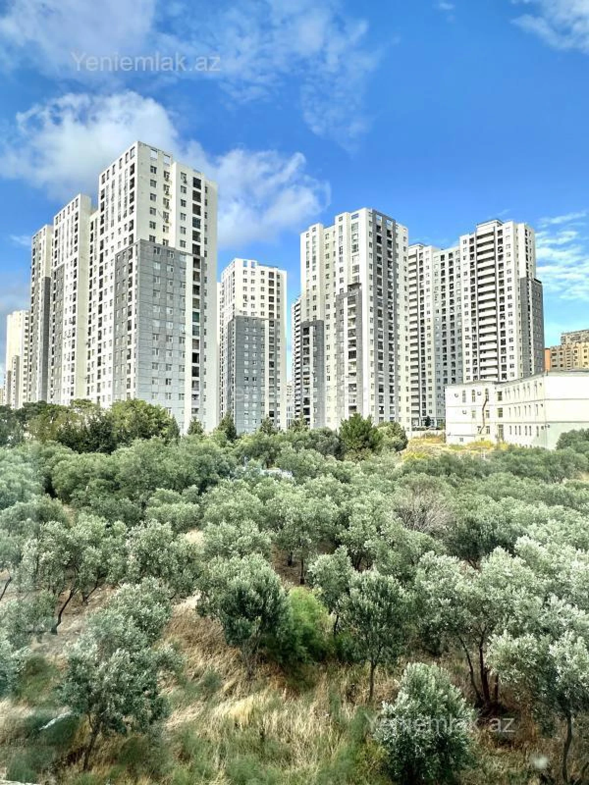 Satılır 2 otaqlı yeni tikili 85 m²