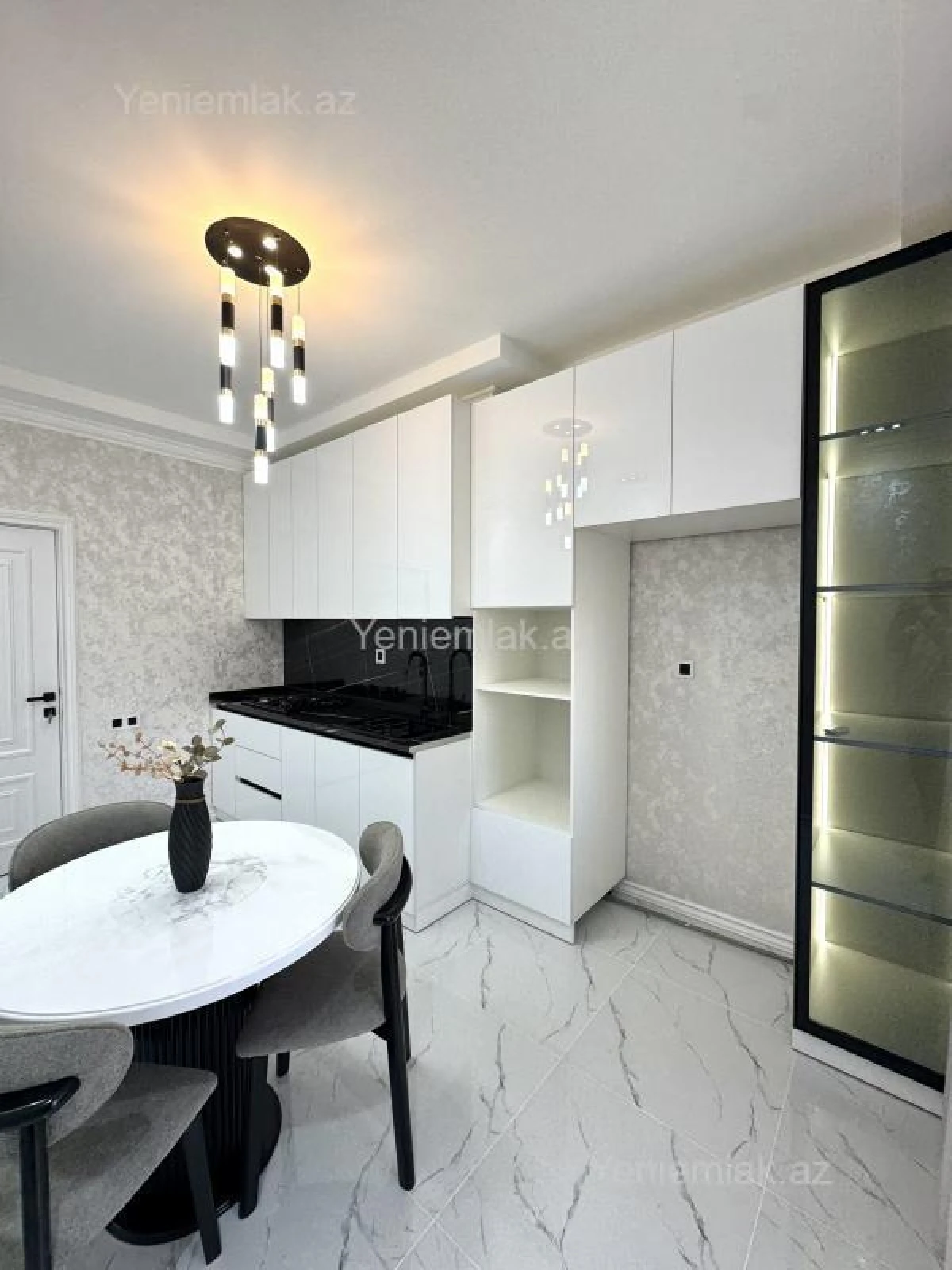 Satılır 2 otaqlı yeni tikili 85 m²